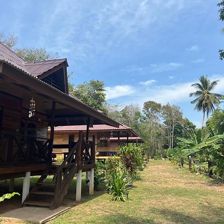 Koh Jum Home Stay ภายนอก รูปภาพ