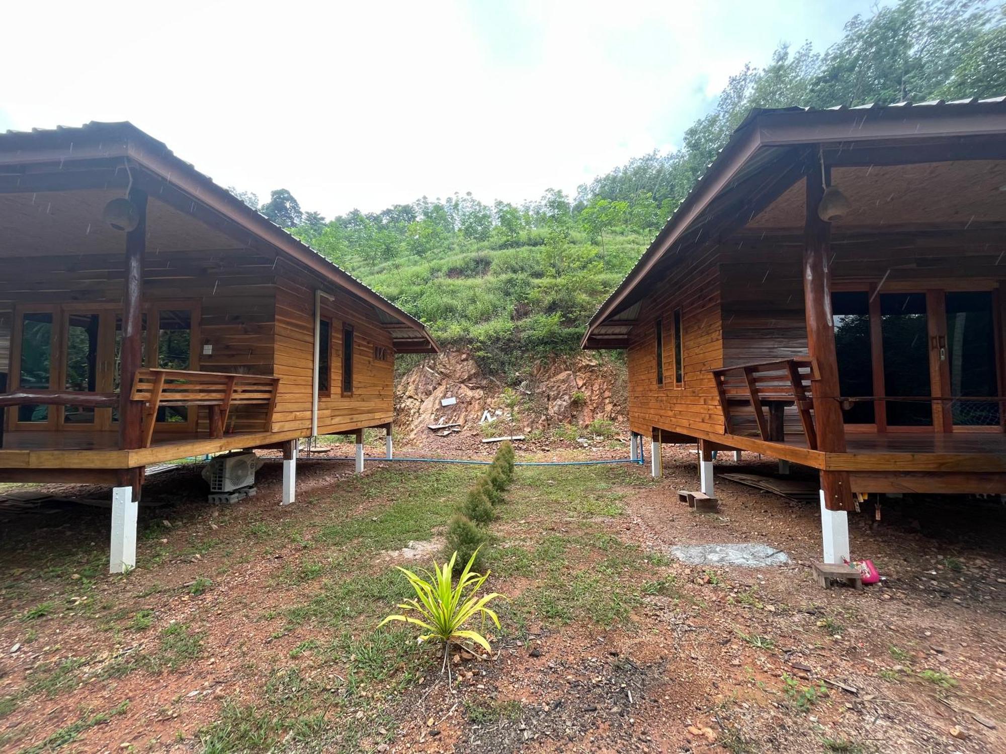 Koh Jum Home Stay ภายนอก รูปภาพ